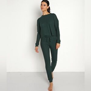 Beyond Yoga Brushed Up Waffle Knit Lounge Forest Green set Sz M